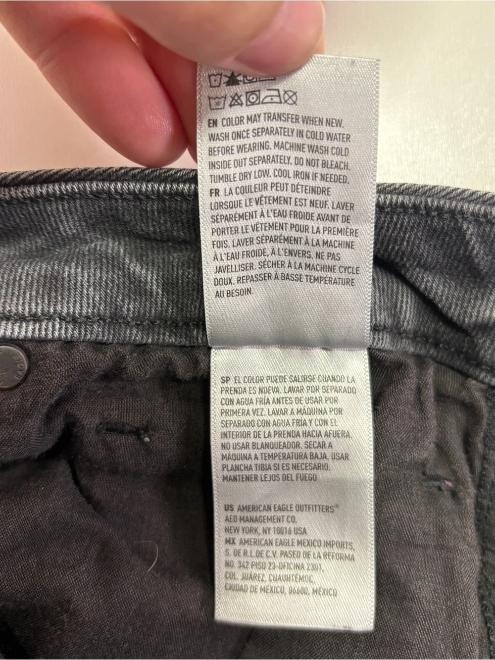 American Eagle Curvy Mom Jeans 16 Short Black Distressed Ripped Y2K Grunge